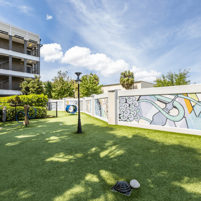 NoHo Flats - Dog Park