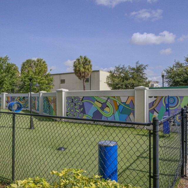 NoHo Flats - Dog Park