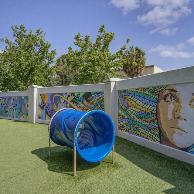 NoHo Flats - Dog Park