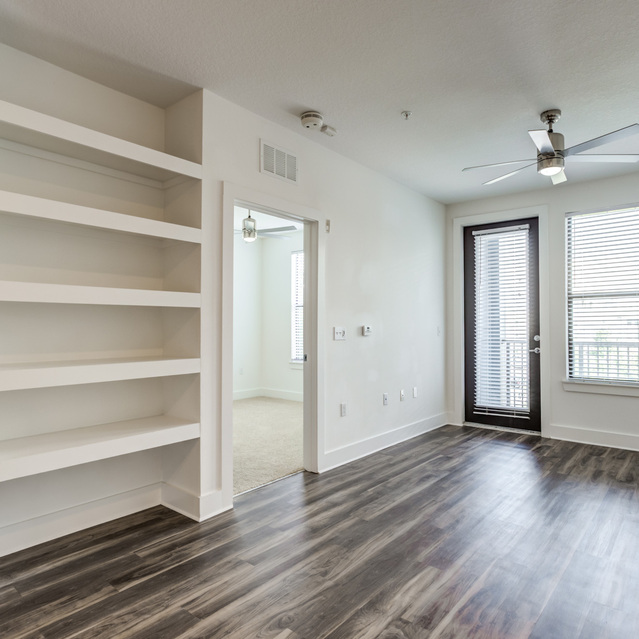 Photos of NoHo Flats Apartments in Tampa FL