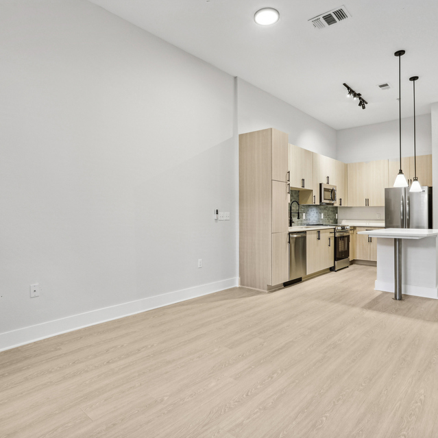 NoHo Flats - Apartments in Tampa - Renovated LivingRoom