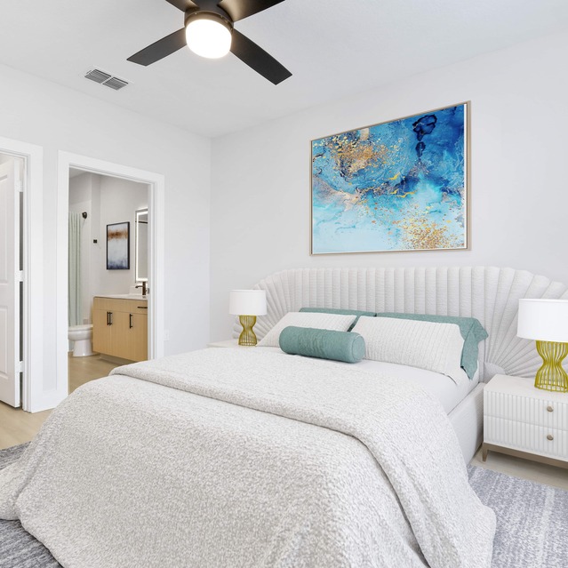 NoHo Flats - Renovated Apartments in Tampa - Bedroom